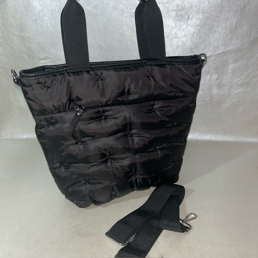 Laundry Shelli Segal Quilted Puffer Crossbody Purse Shoulder HandBag Black